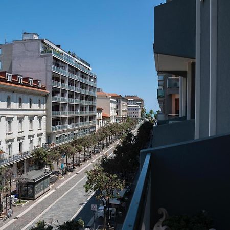 Milu Luxury Apartment Pescara Bagian luar foto